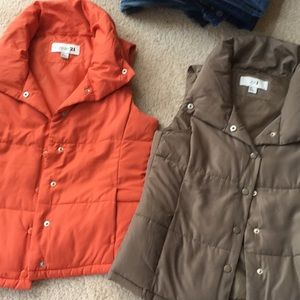 Forever 21 puffer vests